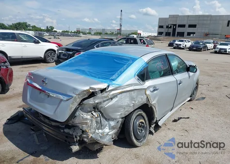 2015 Nissan Altima 2.5 S из США, поврежденный, VIN 1N4AL3APXFN369779